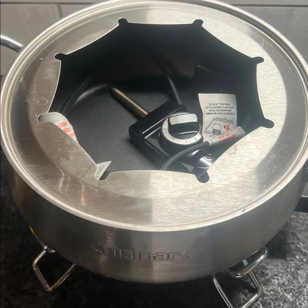 Cuisinart Stainless Steel Fondue Set w/ Colorful Handles set of 8 Possibly new